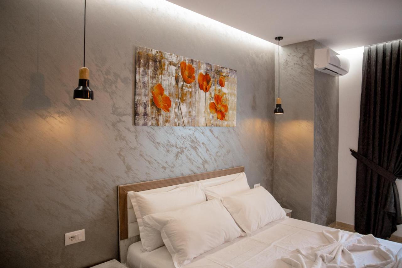 Ajilin Hotel Rooms Korce Exterior foto