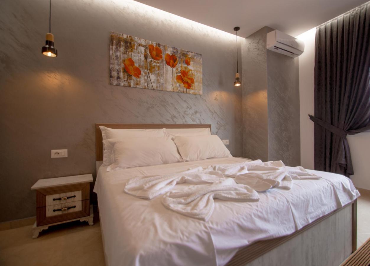 Ajilin Hotel Rooms Korce Exterior foto