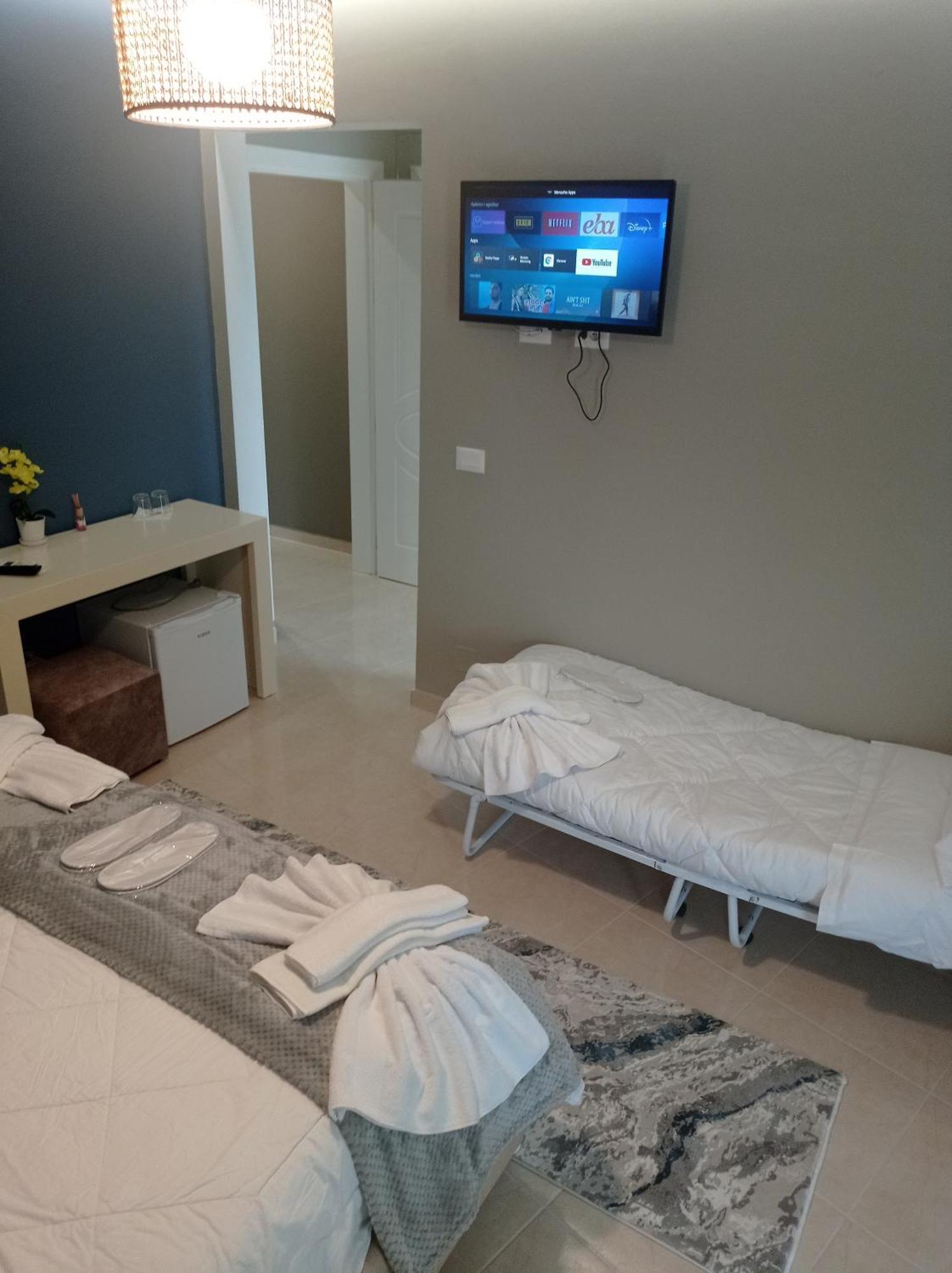 Ajilin Hotel Rooms Korce Zimmer foto