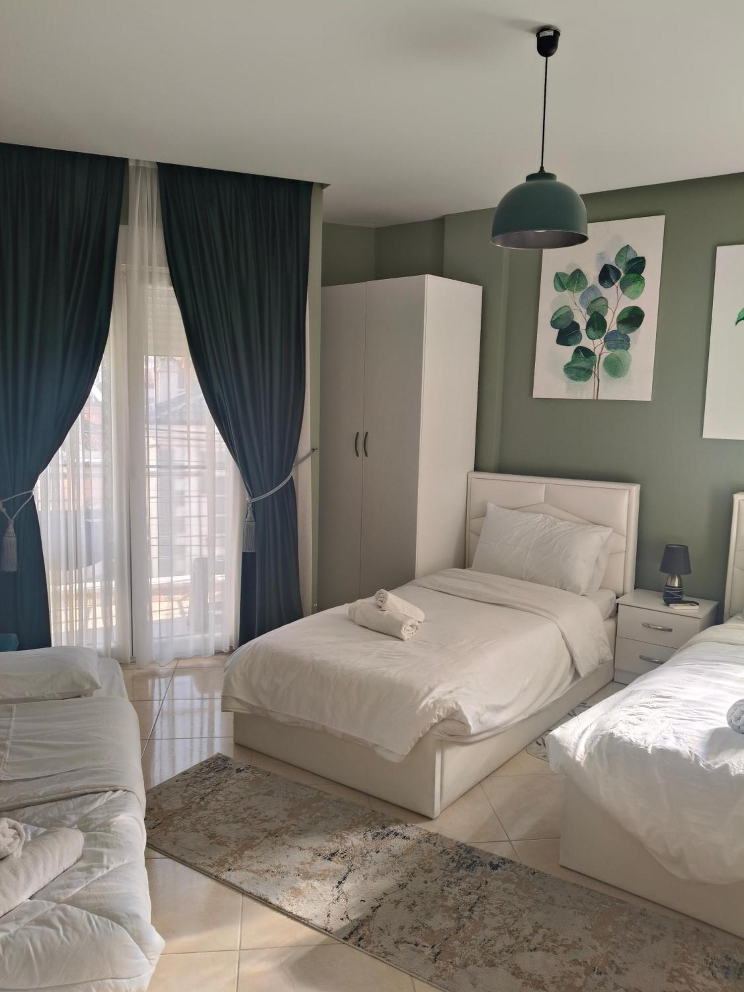 Ajilin Hotel Rooms Korce Zimmer foto